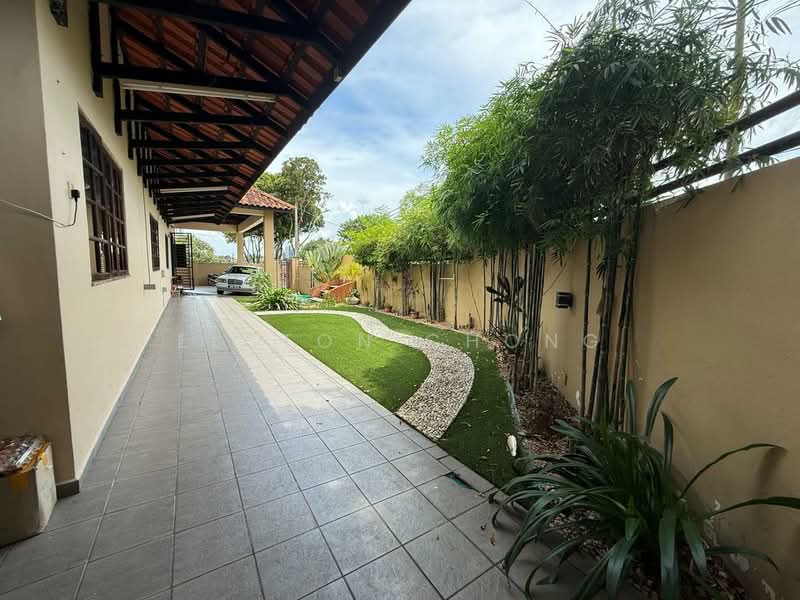 Bungalow House untuk Dijual di Taman Kebun Teh (Johor Bahru) - Elston Chong - Exterior - PropertyGuru.com.my