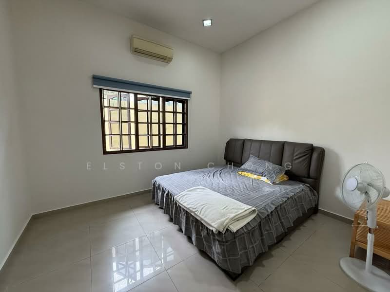 Bungalow House untuk Dijual di Taman Kebun Teh (Johor Bahru) - Elston Chong - Bedroom - PropertyGuru.com.my