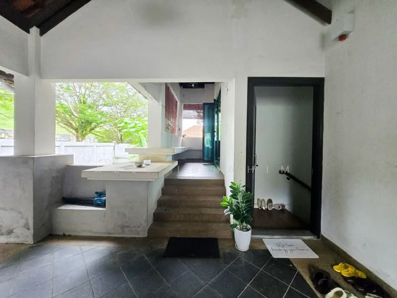 Bungalow House untuk Dijual di Alam Damai (Cheras) - Azli Ibrahim - Entrance - PropertyGuru.com.my
