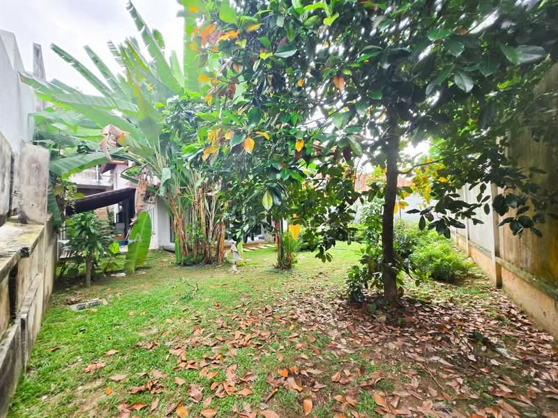 Bungalow House untuk Dijual di Alam Damai (Cheras) - Azli Ibrahim - Garden - PropertyGuru.com.my
