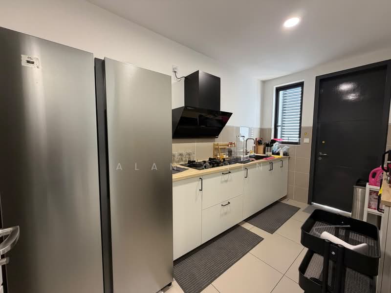3-storey Terraced House for Rent in Taman Melawati (Ulu Kelang) - Alan Chin - Kitchen - PropertyGuru.com.my