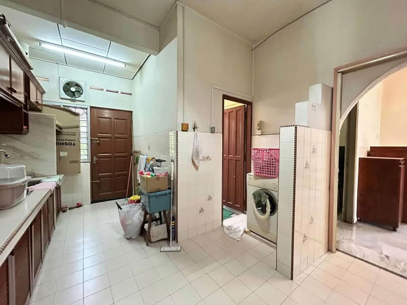 Rumah Teres 2-Tingkat untuk Dijual di Gunung Rapat (Ipoh) - Sam . - Kitchen - PropertyGuru.com.my