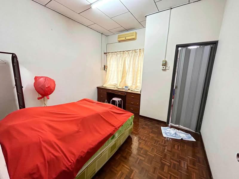 Rumah Teres 2-Tingkat untuk Dijual di Gunung Rapat (Ipoh) - Sam . - Bedroom - PropertyGuru.com.my