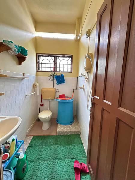 Rumah Teres 2-Tingkat untuk Dijual di Gunung Rapat (Ipoh) - Sam . - Bathroom - PropertyGuru.com.my