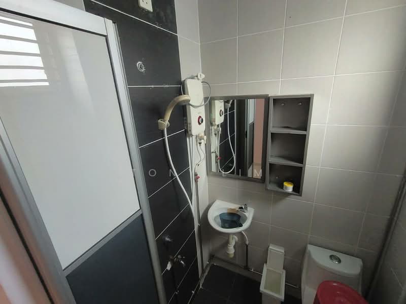 2-storey Terraced House for Rent in Austin (Johor Bahru) - Tony Lim - Bathroom - PropertyGuru.com.my