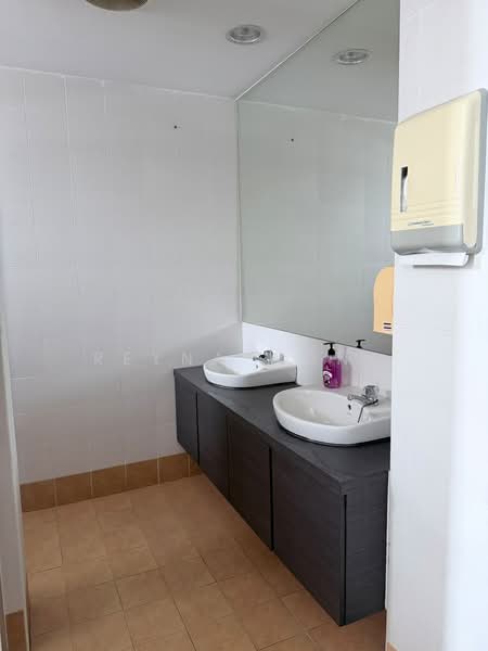 Shop / Office for Rent in Taman Sutera Utama (Skudai) - Reyna Wong - Bathroom - PropertyGuru.com.my