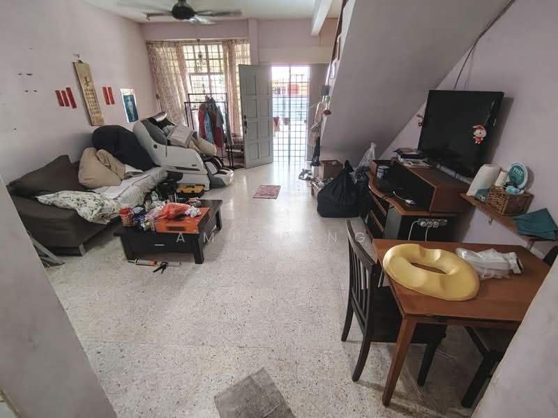Rumah Teres 2 Tingkat untuk Dijual di Taman Sri Rampai (Wangsa Maju) - Amber Ng - Living Room - PropertyGuru.com.my