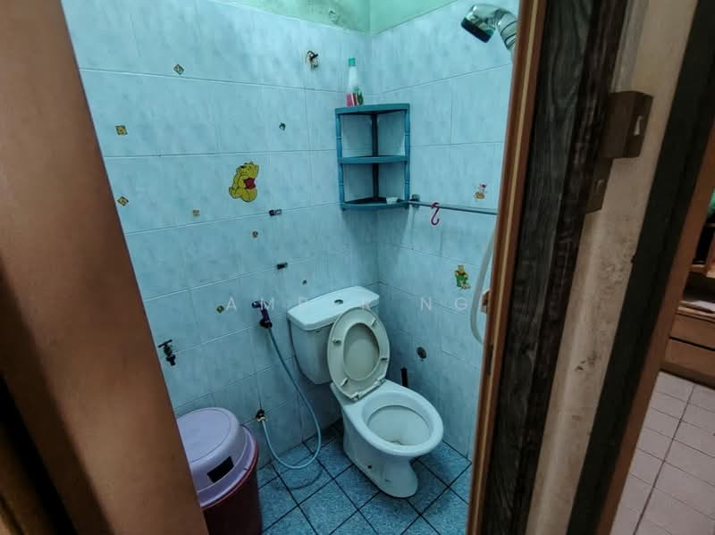 Rumah Teres 2 Tingkat untuk Dijual di Taman Sri Rampai (Wangsa Maju) - Amber Ng - Bathroom - PropertyGuru.com.my
