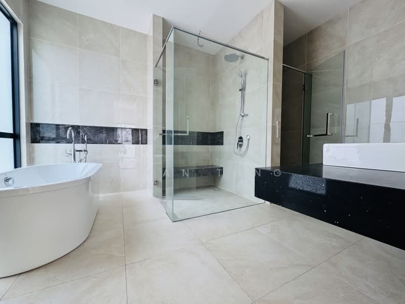 Semi-Detached House for Rent in Kota Damansara (Selangor) - Brian Tang - Bathroom - PropertyGuru.com.my