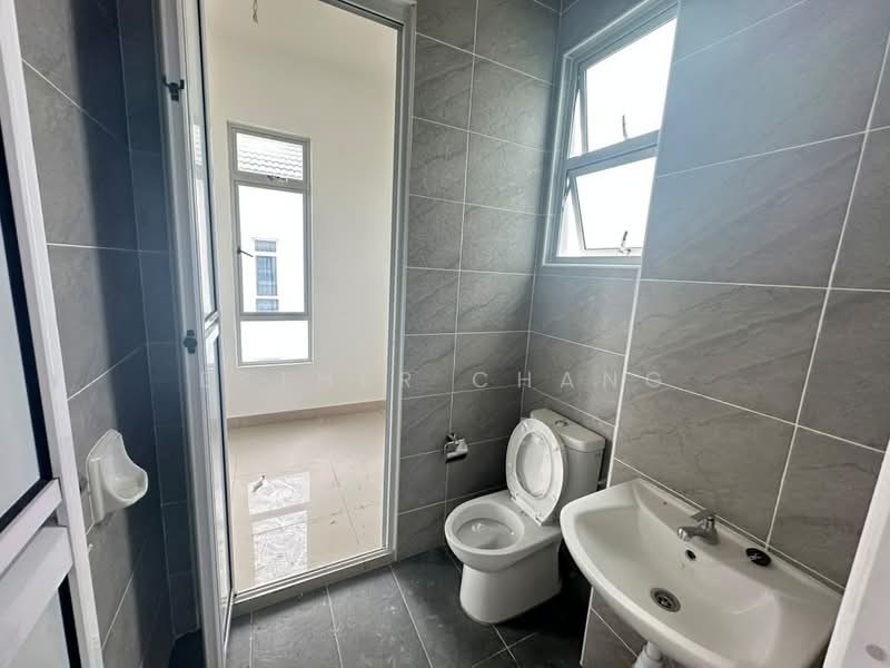 Cluster House for Sale in Johor Bahru (Johor) - Esther Chang - Bathroom - PropertyGuru.com.my