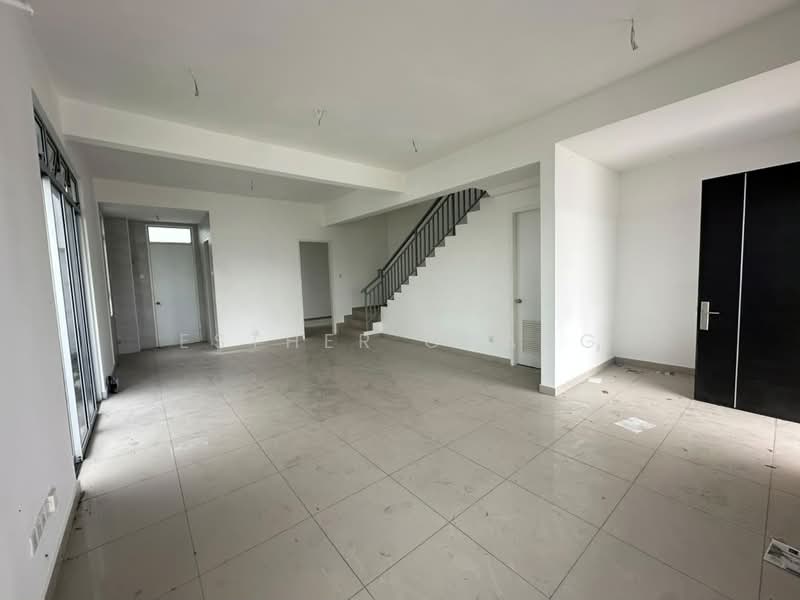 Cluster House for Sale in Johor Bahru (Johor) - Esther Chang - Living Room - PropertyGuru.com.my