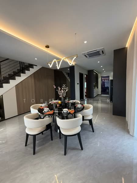 Semi-Detached House for Sale in Kapar (Selangor) - Torres Chan - Dining Room - PropertyGuru.com.my