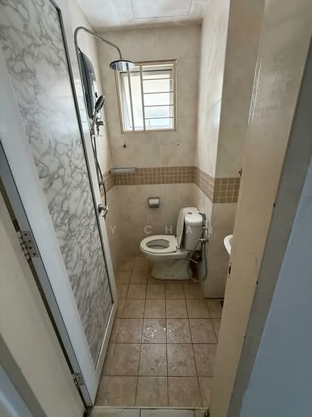 Apartment for Sale at Puteri Bayu Apartment - SY Chan - Bathroom - PropertyGuru.com.my