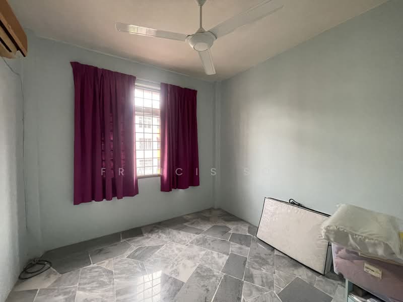 Apartment for Sale at Kenanga Apartment - Francis Soh - Bedroom - PropertyGuru.com.my