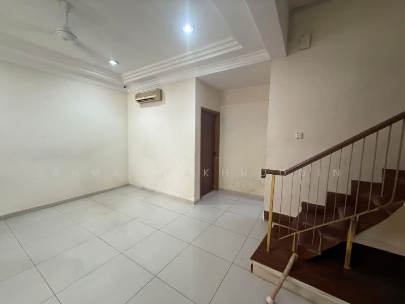 Rumah Teres 2.5 Tingkat untuk Dijual di Taman Suria (Johor Bahru) - Ahmad Fakhruddin - PropertyGuru.com.my
