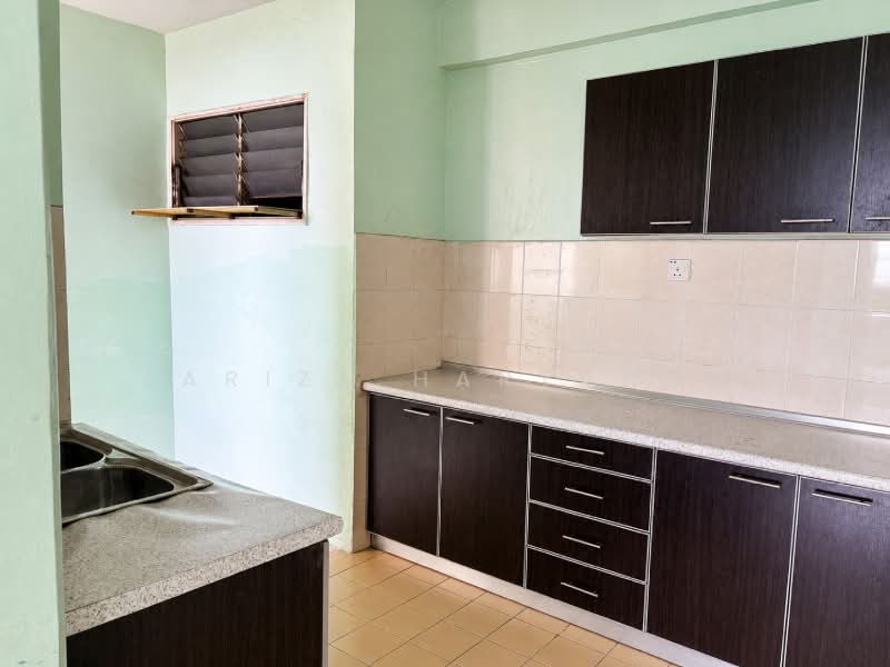 Pangsapuri untuk Dijual di Laguna Biru - Sariza Hartanah - Kitchen - PropertyGuru.com.my