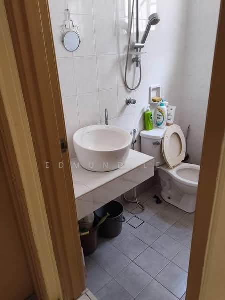 Semi-Detached House for Sale in Shah Alam (Selangor) - Edmund Lee - Bathroom - PropertyGuru.com.my