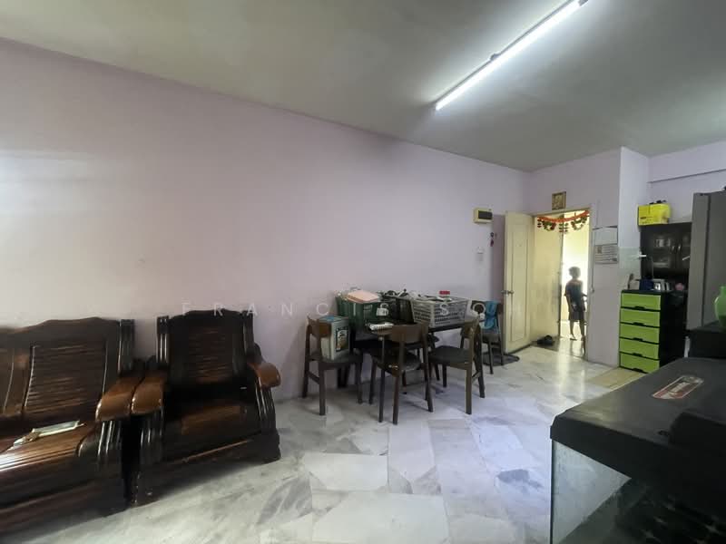 Condominium for Sale at Desaminium Flora - Francis Soh - Living Room - PropertyGuru.com.my