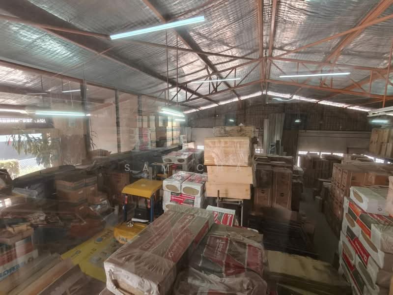 Semi-D Factory for Sale in Taman Johor (Tampoi) - Sam Chai - Interior - PropertyGuru.com.my