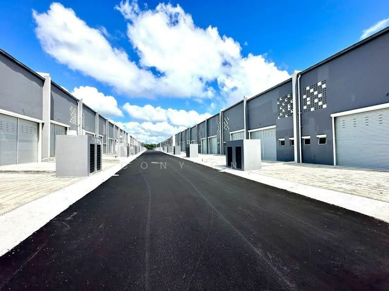 Kilang untuk Dijual di Bandar Indahpura (Kulai) - Cony Ong - Exterior - PropertyGuru.com.my