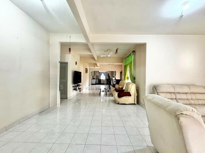 Bungalow House untuk Dijual di Taman Puncak Perdana (Shah Alam) - Ishak Ramli - Living Room - PropertyGuru.com.my
