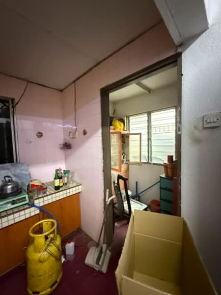 Rumah Teres 2-Tingkat untuk Dijual di Kepong (Kuala Lumpur) - Valerie Ng - Kitchen - PropertyGuru.com.my