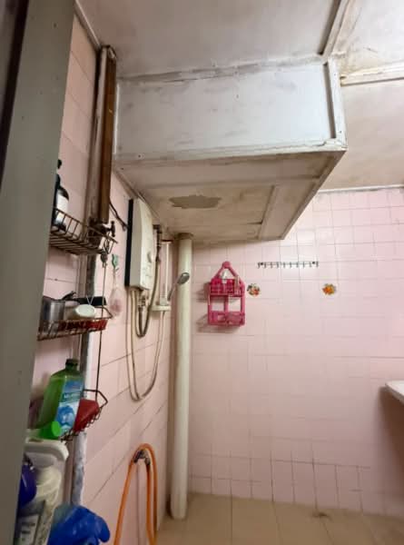Rumah Teres 2-Tingkat untuk Dijual di Kepong (Kuala Lumpur) - Valerie Ng - Bathroom - PropertyGuru.com.my