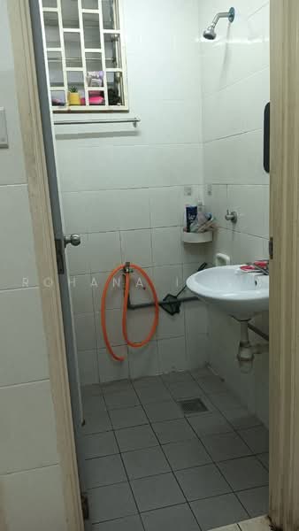 Apartment for Sale at Pangsapuri Sentosa - Rohana Ishak - PropertyGuru.com.my