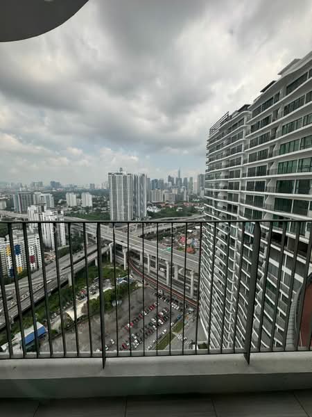 Kediaman Servis untuk Disewa di Datum Jelatek Residence - Desmond Low - View - PropertyGuru.com.my