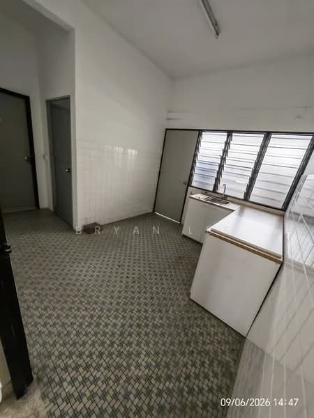 2-storey Terraced House for Sale in Petaling Jaya (Selangor) - Bryan Lee - Kitchen - PropertyGuru.com.my
