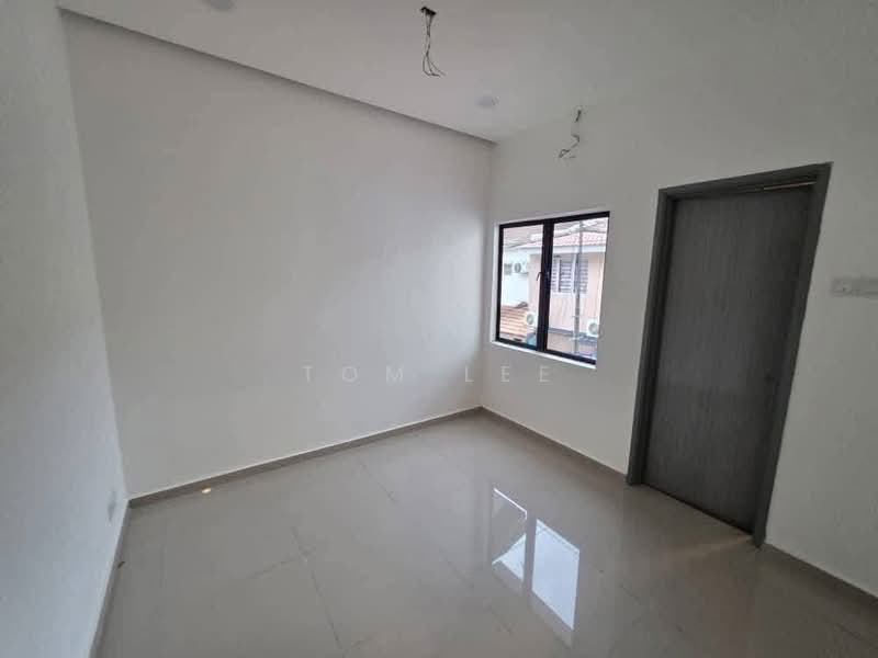 Rumah Teres 2-Tingkat untuk Dijual di Bandar Puteri Klang (Klang) - Tom Lee - PropertyGuru.com.my