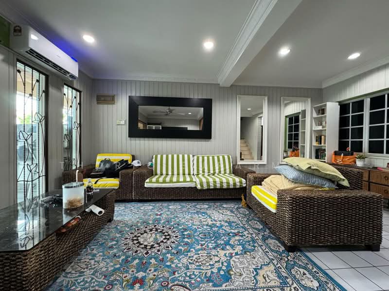 2-storey Terraced House for Sale in Usj 2 (Subang Jaya) - Thoriq Suparman - Living Room - PropertyGuru.com.my