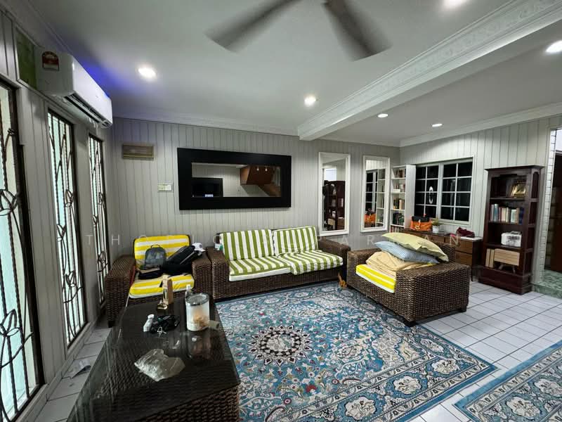 2-storey Terraced House for Sale in Usj 2 (Subang Jaya) - Thoriq Suparman - Living Room - PropertyGuru.com.my