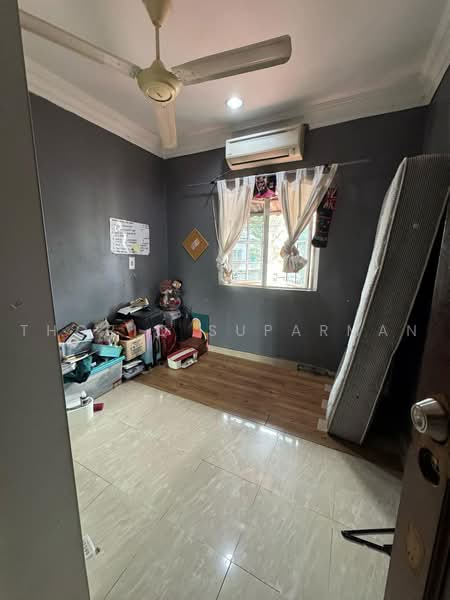 2-storey Terraced House for Sale in Usj 2 (Subang Jaya) - Thoriq Suparman - Bedroom - PropertyGuru.com.my