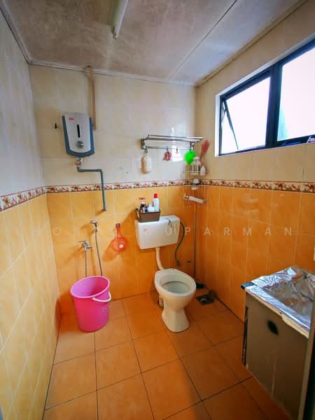 2-storey Terraced House for Sale in Usj 2 (Subang Jaya) - Thoriq Suparman - Bathroom - PropertyGuru.com.my