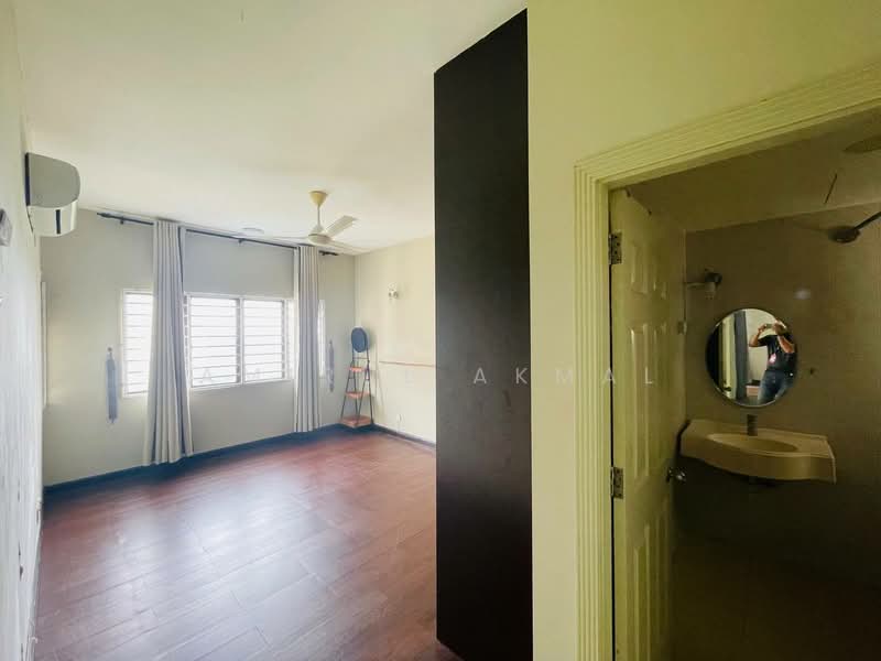 Pangsapuri untuk Dijual di Kristal Villa - Amirul Akmal - Bedroom - PropertyGuru.com.my