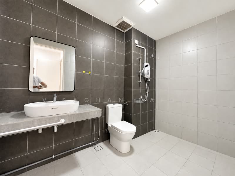 2-storey Terraced House for Rent in Rawang (Selangor) - Visaghan Naidu - Bathroom - PropertyGuru.com.my