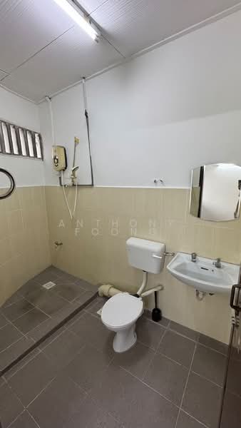 Rumah Teres 2 Tingkat untuk Dijual di Seksyen 22, Damansara Jaya (Petaling Jaya) - Anthony Foong - Bathroom - PropertyGuru.com.my