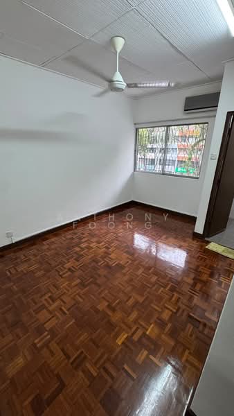 Rumah Teres 2 Tingkat untuk Dijual di Seksyen 22, Damansara Jaya (Petaling Jaya) - Anthony Foong - Living Room - PropertyGuru.com.my
