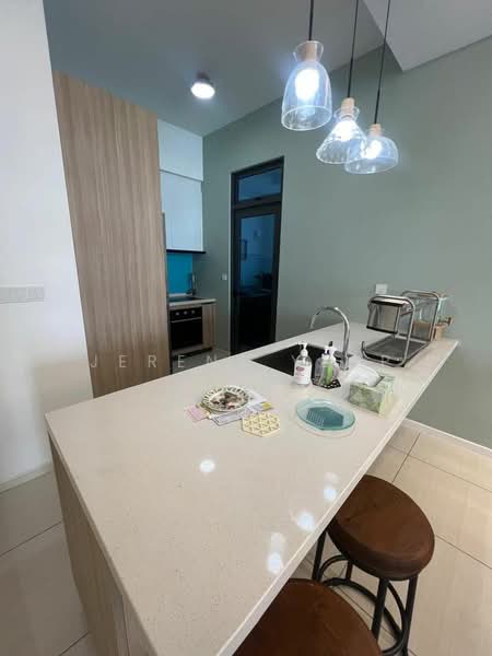 Kondominium untuk Disewa di Queens Residences Q1 @ Queens Waterfront - Jerene Yeap - Kitchen - PropertyGuru.com.my