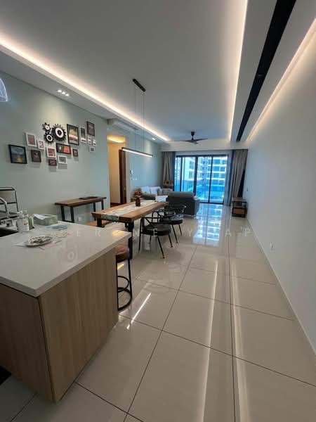 Kondominium untuk Disewa di Queens Residences Q1 @ Queens Waterfront - Jerene Yeap - Living Room - PropertyGuru.com.my