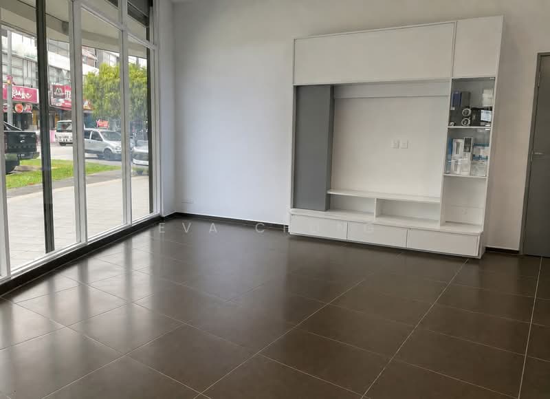 Shop for Sale in Sungai Besi (Kuala Lumpur) - Eva Chong - Living Room - PropertyGuru.com.my