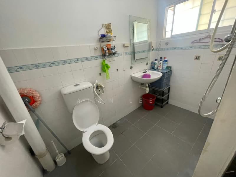 Rumah Teres 2 Tingkat untuk Dijual di Bandar Mahkota Cheras (Cheras) - Alan Lee - Bathroom - PropertyGuru.com.my