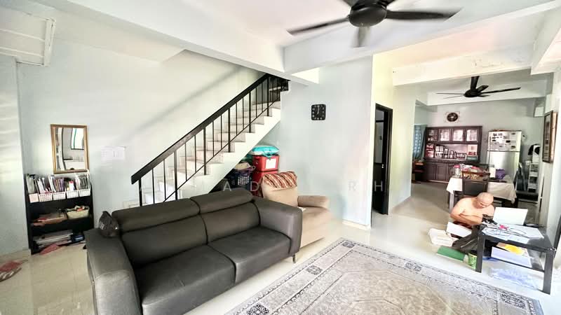 Rumah Teres untuk Dijual di TAMAN PUCHONG UTAMA (Puchong) - Ahmad Farhi - Living Room - PropertyGuru.com.my