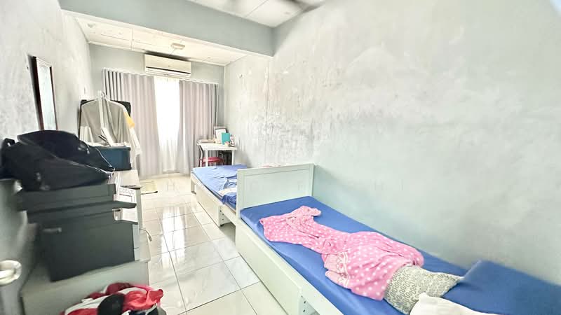 Rumah Teres untuk Dijual di TAMAN PUCHONG UTAMA (Puchong) - Ahmad Farhi - Bedroom - PropertyGuru.com.my