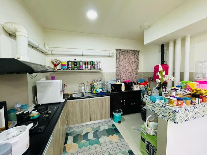Kediaman Servis untuk Dijual di Residensi Alami - Amirul Akmal - PropertyGuru.com.my
