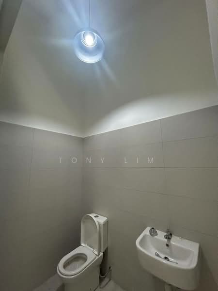 2-storey Terraced House for Rent in Austin Crest (Johor Bahru) - Tony Lim - Bathroom - PropertyGuru.com.my
