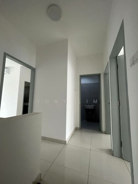2-storey Terraced House for Rent in Austin Crest (Johor Bahru) - Tony Lim - Corridor - PropertyGuru.com.my