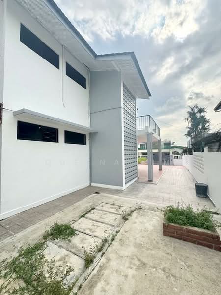 Bungalow House for Sale in Taman Kebun Teh (Johor Bahru) - Queena Sim - Exterior - PropertyGuru.com.my