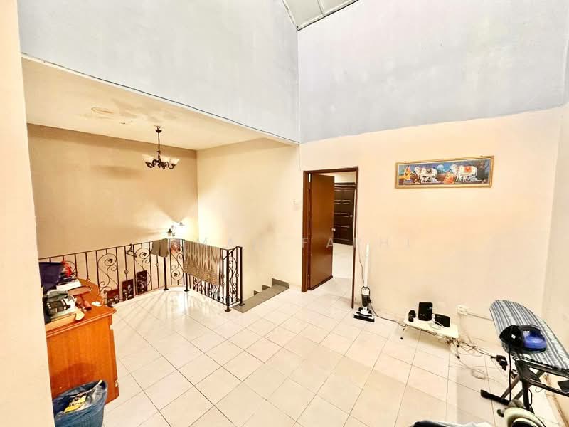 Rumah Teres 2-Tingkat untuk Dijual di Bandar Putra Permai (Seri Kembangan) - Ahmad Farhi - Interior - PropertyGuru.com.my